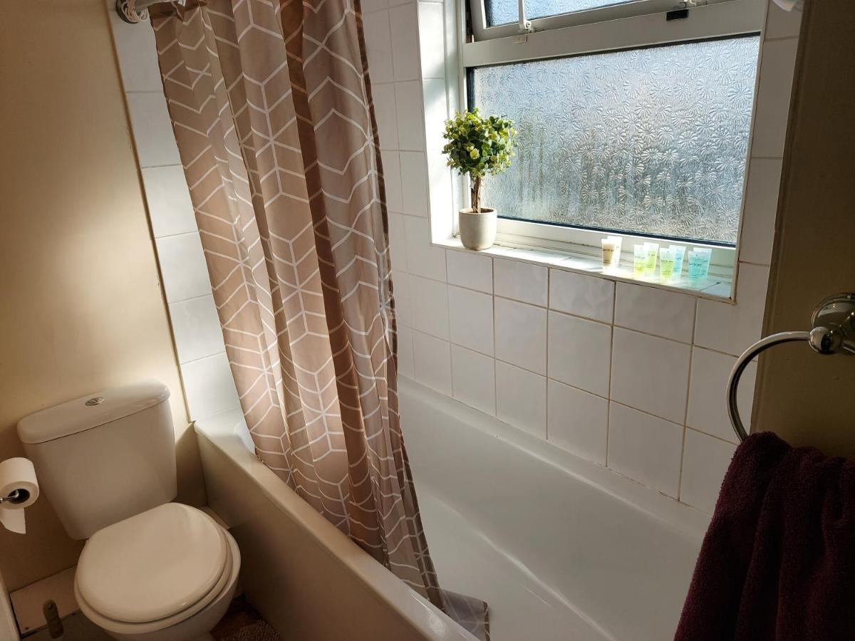 Cedar Villa - Perfect For Longer Stays Chatham  Buitenkant foto